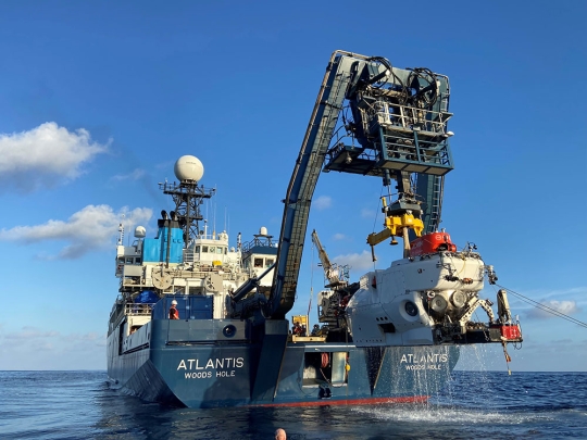 Recovery of the deep submergence vehicle Alvin